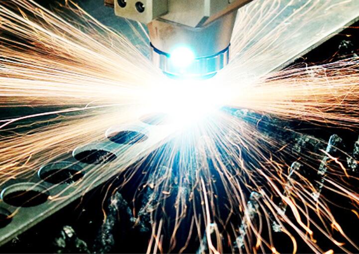 激光切割機(jī)售價問題：應(yīng)該選擇便宜的還是貴的？