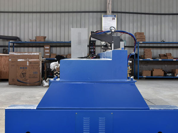 光纖激光切割機(jī)